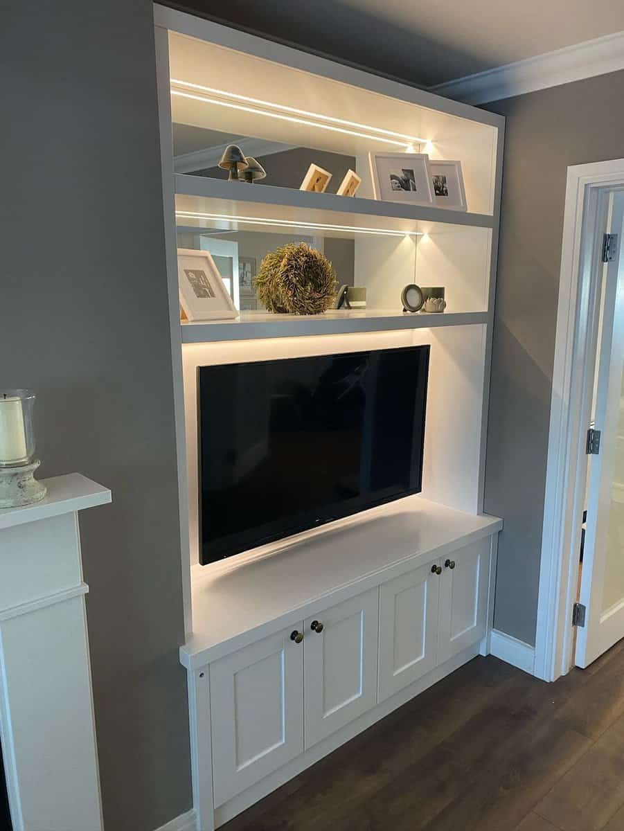 TV Alcove Unit