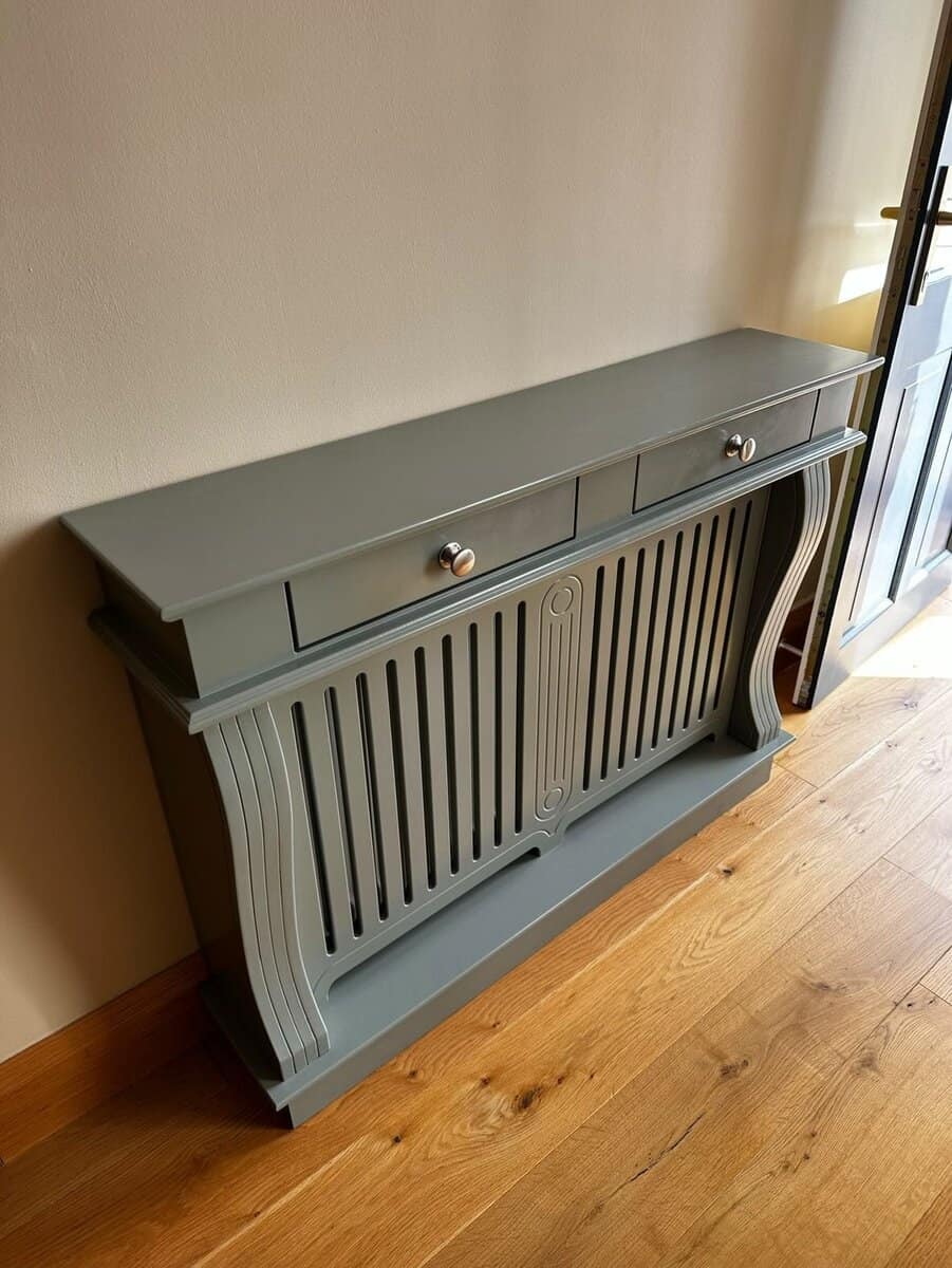 Radiator cover with drawers
