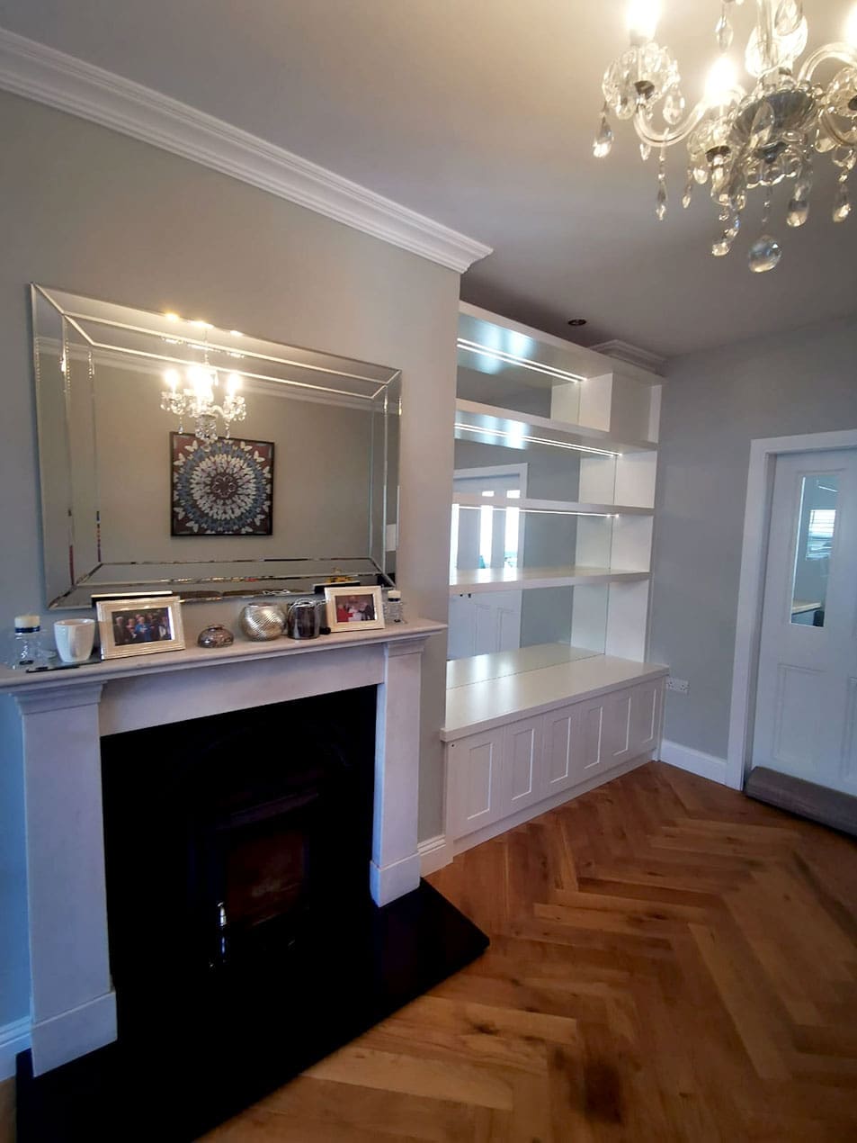 Modern white alcove units
