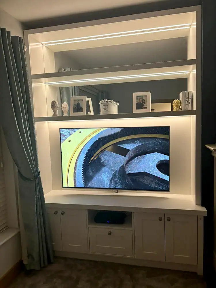 Fitted Media Unit