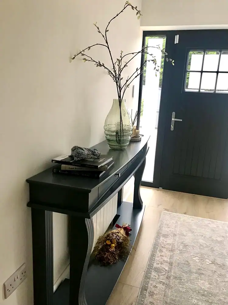 Black console table
