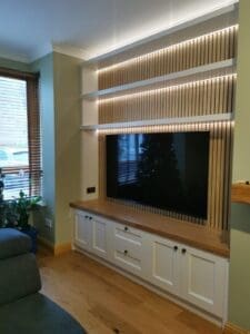 Alcove unit with Oak acoustic panelling