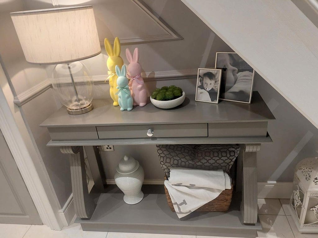 Meath Console The MEath Console Table