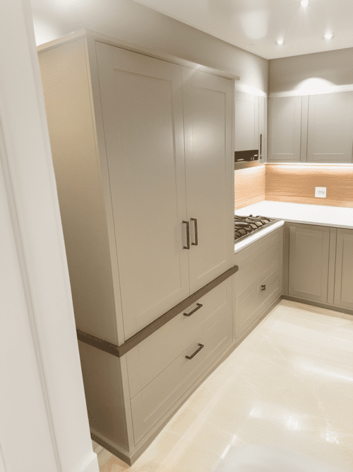 Cetner piece kitchen cabinets